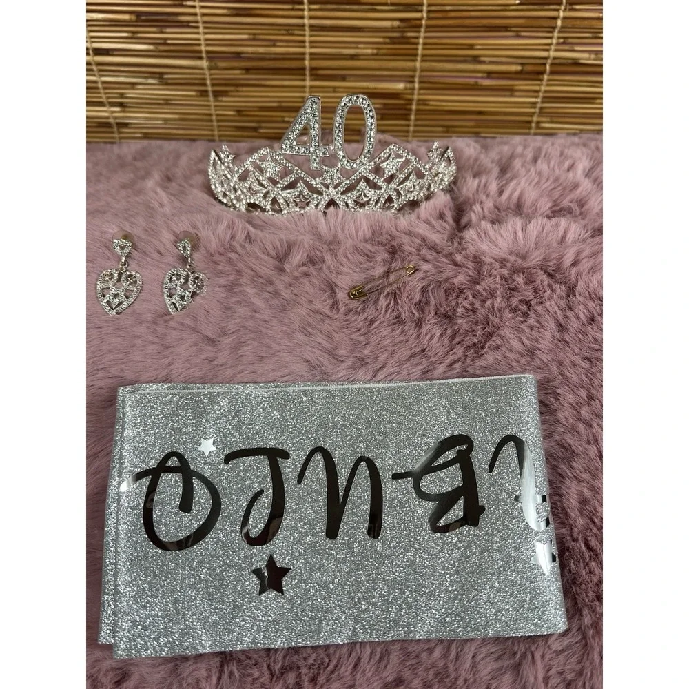 40th‎ Birthday Sash with Rhinestone - Glamorous Silver  Gifts For Her